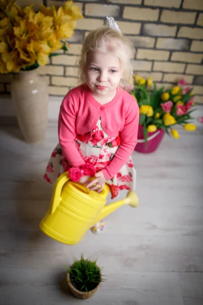 Retrato de uma linda menina — Fotografia de Stock