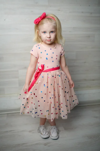 Portrait of a little girl — Stock Photo, Image