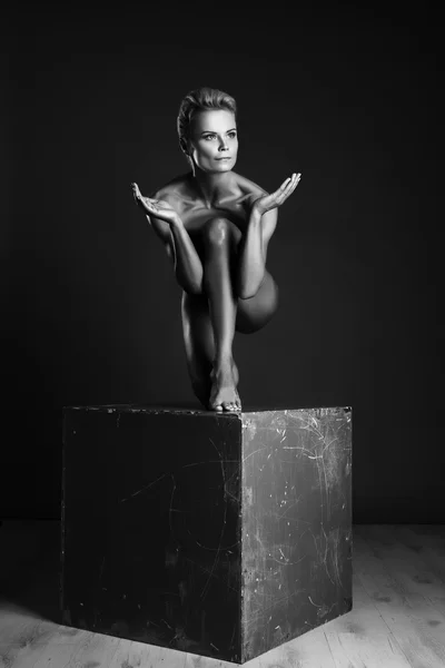 Vacker kvinna naken — Stockfoto