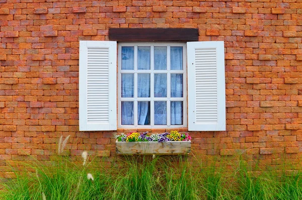 Vintage romance ventana campo Fotos de stock libres de derechos