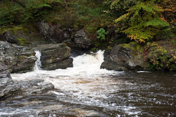 Rapids no rio abaixo Devils Bridge . — Fotografia de Stock