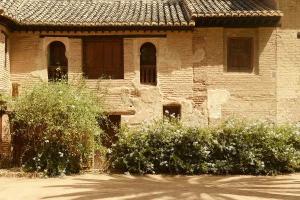 Oud huis in Granada Spanje. — Stockfoto
