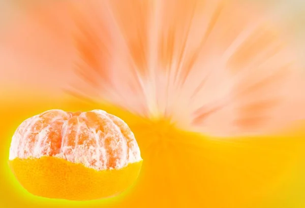オレンジ色の果実の胎児がぼやけて — ストック写真