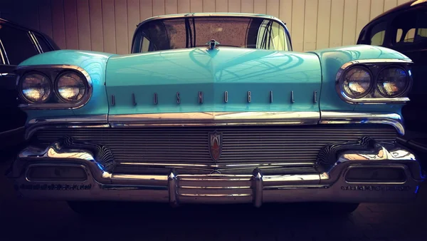 Turquoise Oldsmobile Detailniveau Stockafbeelding