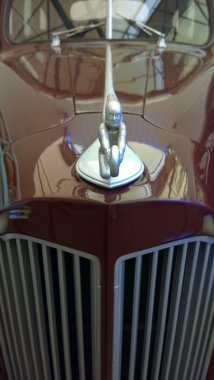 Araba detay simgesiyle, Packard altı 120.