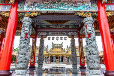 Tayland 'daki Tayvan tapınağı ya da Dhammapathanyu Vakfı Tapınağı ya da Bang Pu yakınlarındaki Xianlo Tai Tian Kong, Tayland' daki Samut Prakan