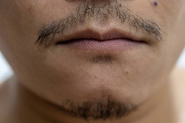 Sakal ve bıyık yakın plan.