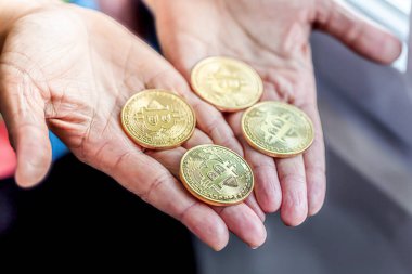 Bitcoins ve Yeni Sanal para kavramı