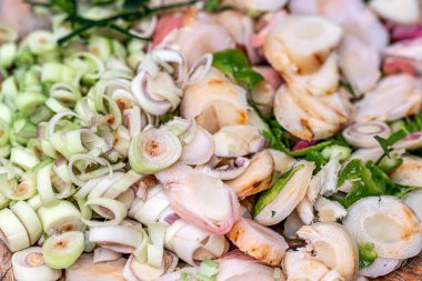 Tom Yum adında bir menü yapmak için Tayland otları.