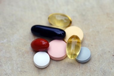 Makroyu arka plan yapılmış hap ve kapsül