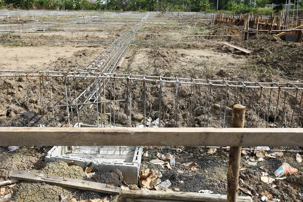 Plac budowy budynku - prace murarskie — Zdjęcie stockowe