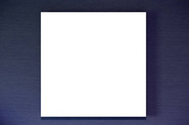 Boş resim çerçevesini duvardaki