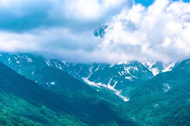 Dağların güzel manzarası