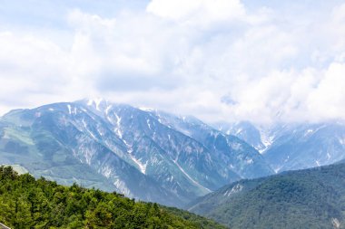Karpatlar 'daki güzel dağ manzarası, Ukrayna