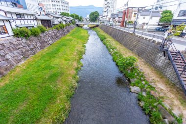 Japonya 'da güzel bir nehir görüntüsü.