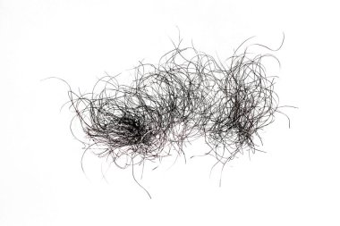 Beyaz arka plan üzerinde izole saç