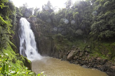 Haew Narok Şelalesi, Khao Yai Ulusal Parkı, Tayland