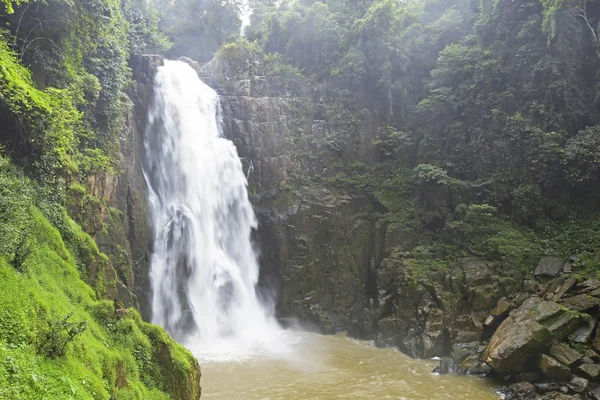Haew Narok Şelalesi, Khao Yai Ulusal Parkı, Tayland