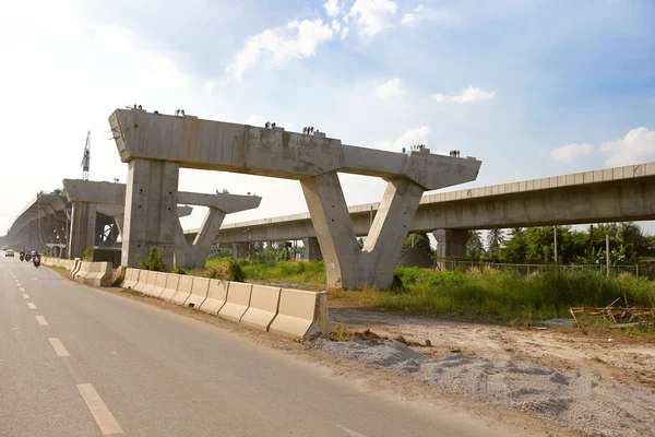 The construction of flyovers with innovation.
