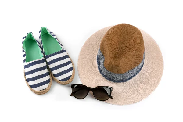 Accesorios de verano estilo marinero aislados sobre fondo blanco —  Fotos de Stock