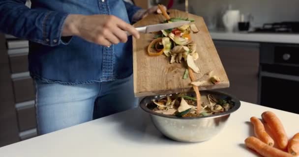 Recycling Von Organischen Küchenabfällen Hause Essensreste Kompost — Stockvideo