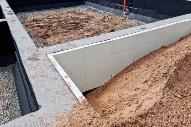 ev temel yapısı ve köpüklü yalıtım