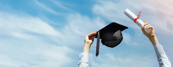 Graduate Diploma Cap Hands Blue Sky Background Celebrating College Graduation — Stock Photo, Image