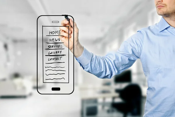 Designer zeichnen mobile website entwicklung wireframe Stockbild