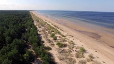 Baltık Denizi Beach havadan görünümü. Riga, Letonya