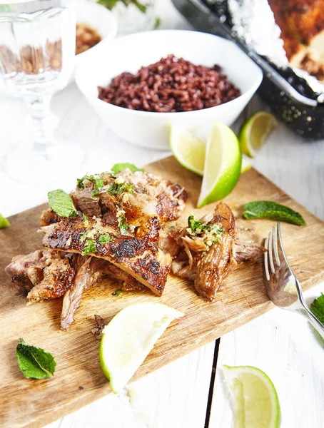 Küba stili yavaş kavrulmuş pork omuz