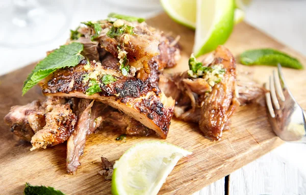 Küba stili yavaş kavrulmuş pork omuz