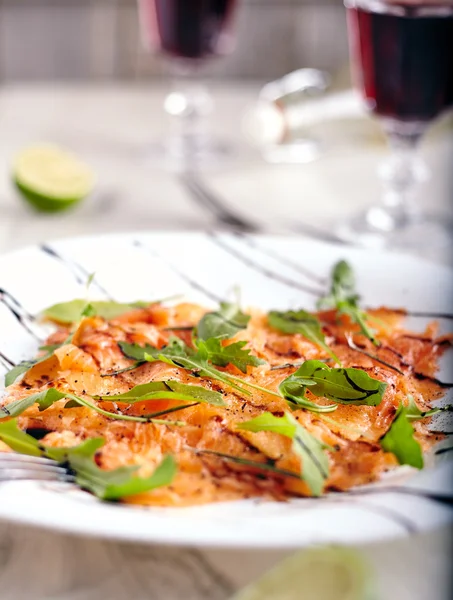 Carpaccio van zalm close-up — Stockfoto