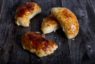 Empanadas - Arjantin etli turtalar kavrulmuş.