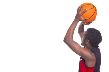 Bir top ile Afrika basketbol oyuncusu
