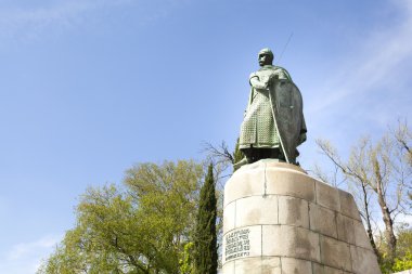 Afonso Henriques heykel, ilk Portekiz kralı 