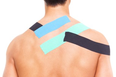 Kinesio taping ile kas adam 