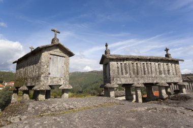 Soajo, Portekiz 'deki antik taş mısır kurutma makineleri.