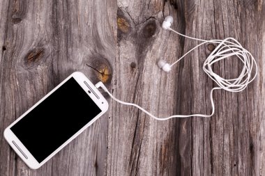 Kulaklık ile akıllı telefon