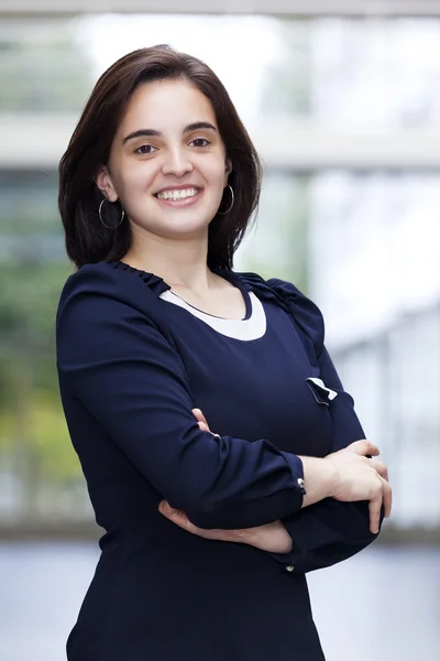 Business woman looking confident — Stock Photo, Image