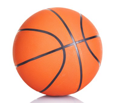 Basketbol beyaz arka planda izole edilmiş