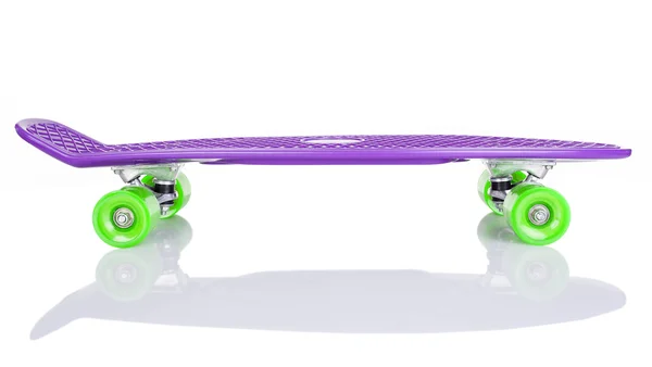 Skateboard isoliert auf weißem Hintergrund — Stockfoto