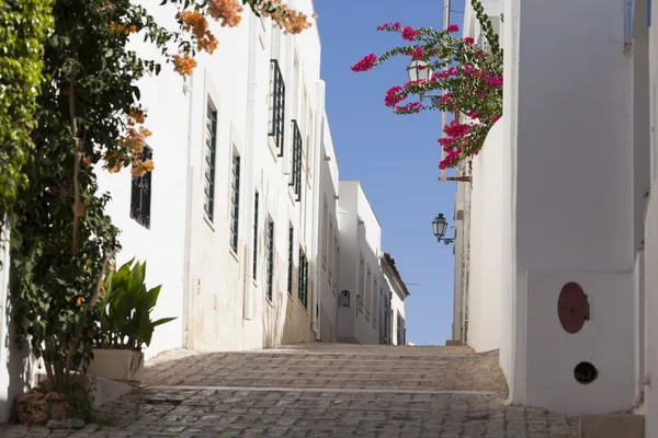 Straat in old town in Albufeira, Portugal — Stockfoto