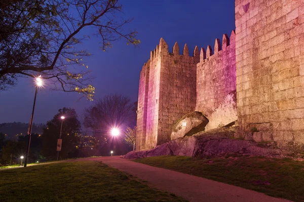 Guimaraes vár a naplemente — Stock Fotó