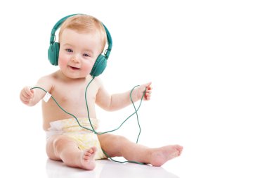 müzik kulaklık ile mutlu bebek