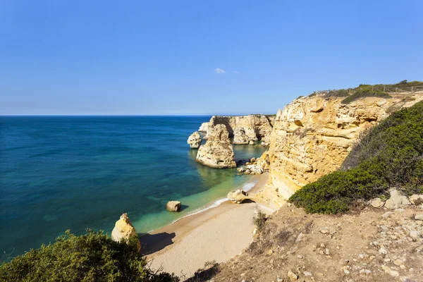 Praia idílica praia da Marinha — Fotografia de Stock