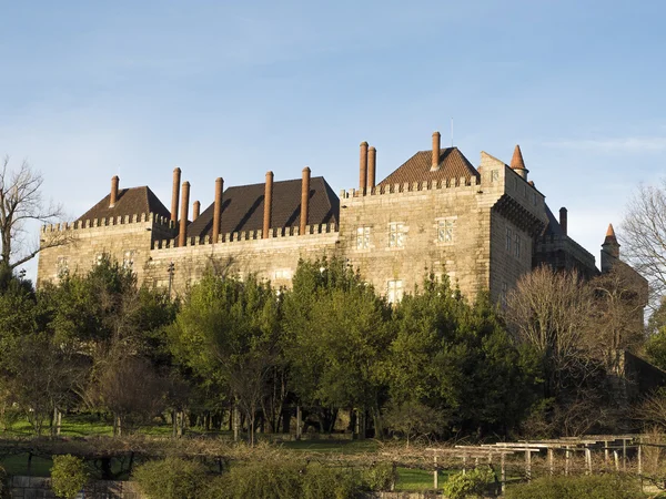 Palacio de los Duques de Braganca en Portugal — Foto de Stock