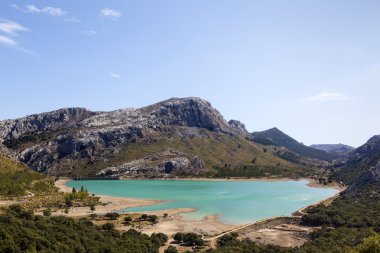 Tramuntana gölde Cuber