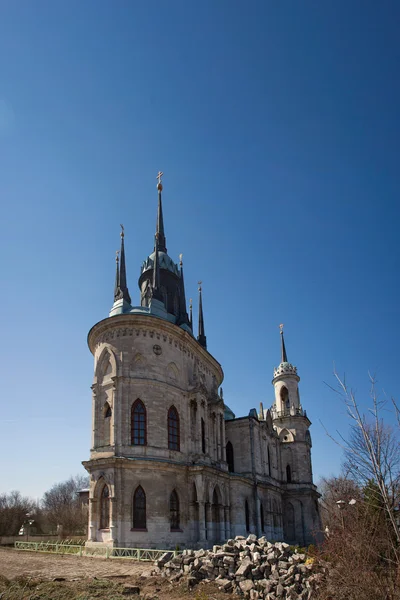 Gotycki zamek księżniczki w miejscowości Bykowo. — Zdjęcie stockowe