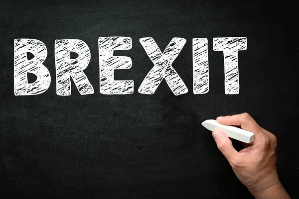 Brexit handgeschreven op blackboard — Stockfoto