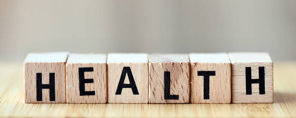 ЗДОРОВЬЕ из деревянных букв